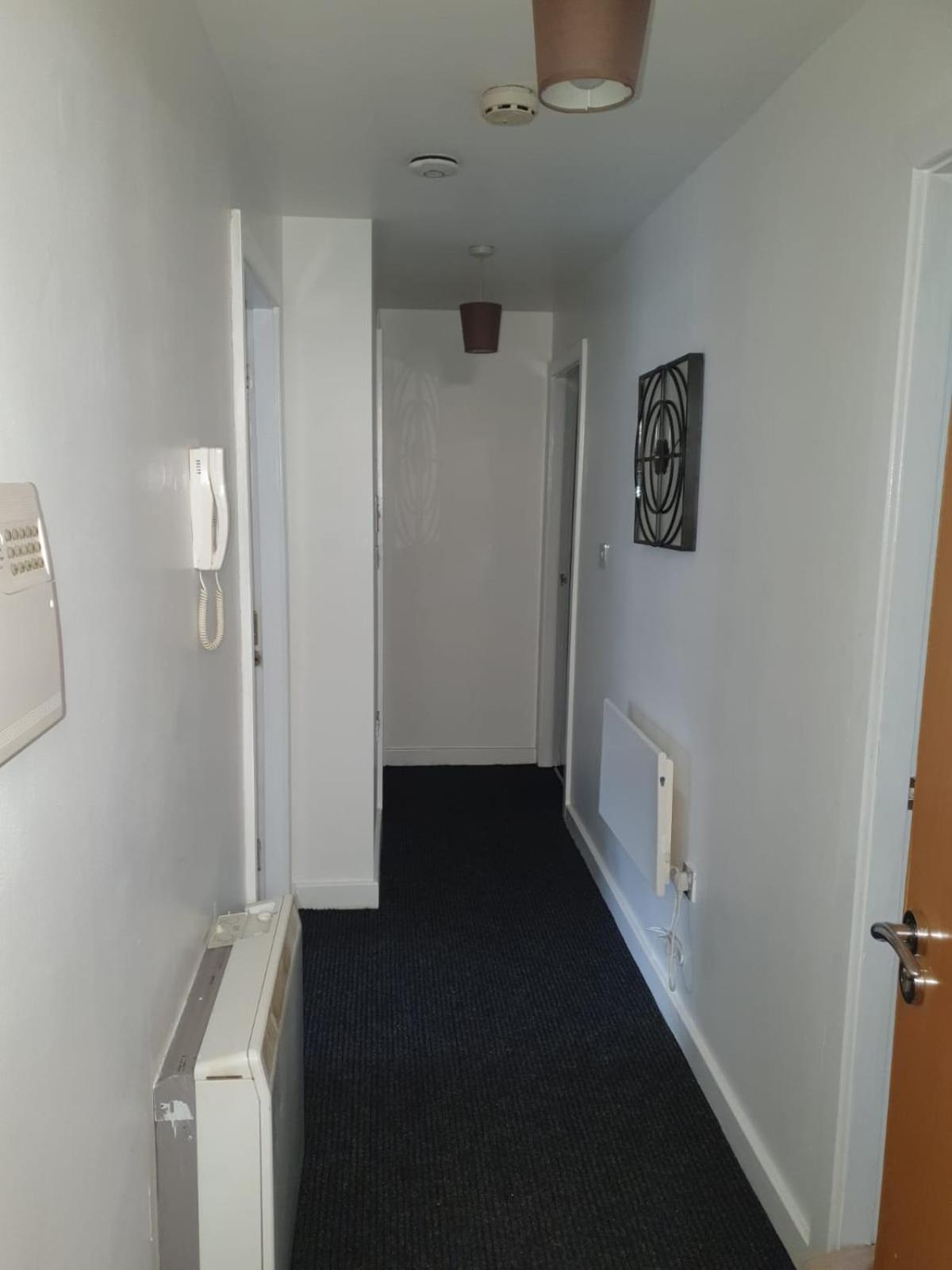 Quiet 2 Bedroom Flat In Darlington With Free Parking, Wi-Fi And More Kültér fotó