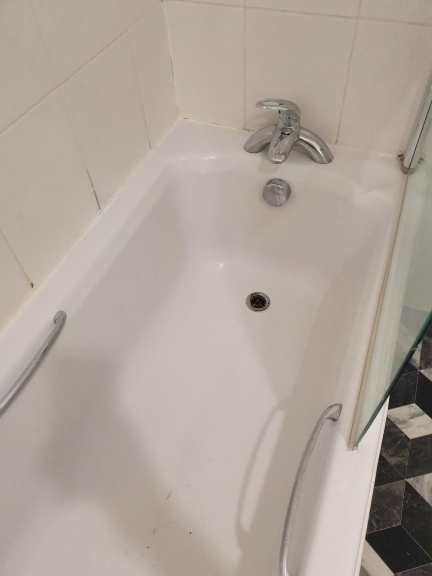 Quiet 2 Bedroom Flat In Darlington With Free Parking, Wi-Fi And More Kültér fotó