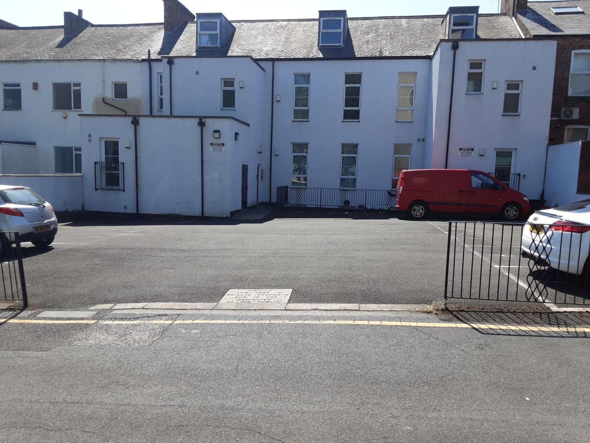 Quiet 2 Bedroom Flat In Darlington With Free Parking, Wi-Fi And More Kültér fotó